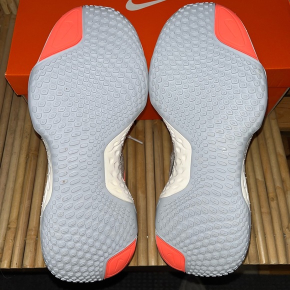 WOMENS ZOOMX INVINCIBLE RUN FK SKOE, W12 - Picture 12 of 13